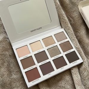 Persona Identity eyeshadow palette!